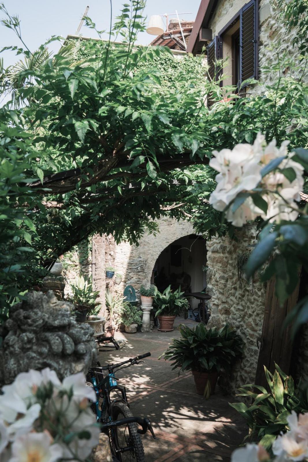 Borgata Cantone Country House B&B Garlenda Zewnętrze zdjęcie
